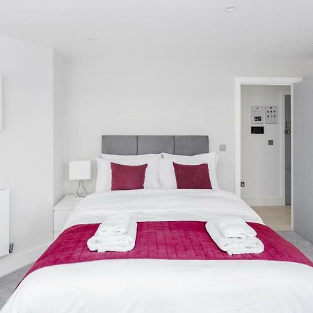 Roomspace Serviced Apartments- Walpole Court Ealing Eksteriør bilde