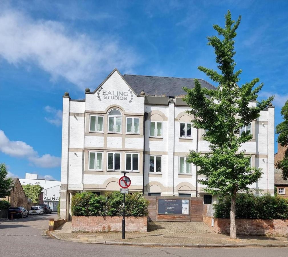 Roomspace Serviced Apartments- Walpole Court Ealing Eksteriør bilde