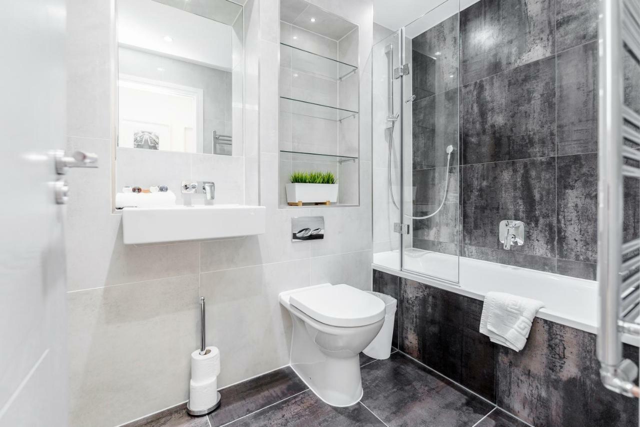Roomspace Serviced Apartments- Walpole Court Ealing Eksteriør bilde